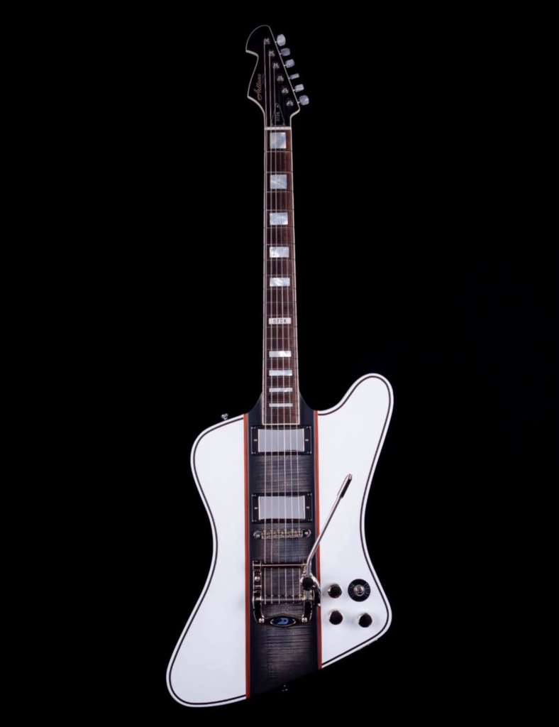 Guitarra Arttone STDK Solidus Custom branca